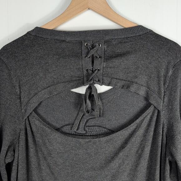 Disney Snow White Dripping Apple Sweater Womens 1X Gray Green Sequin Spooky Top - Picture 4 of 13